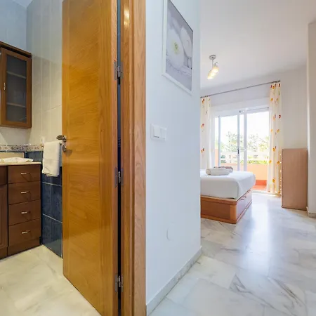 Appartamento Cubo's Cabopino Marbella