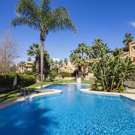 Apartment Cubo's Cabopino Marbella